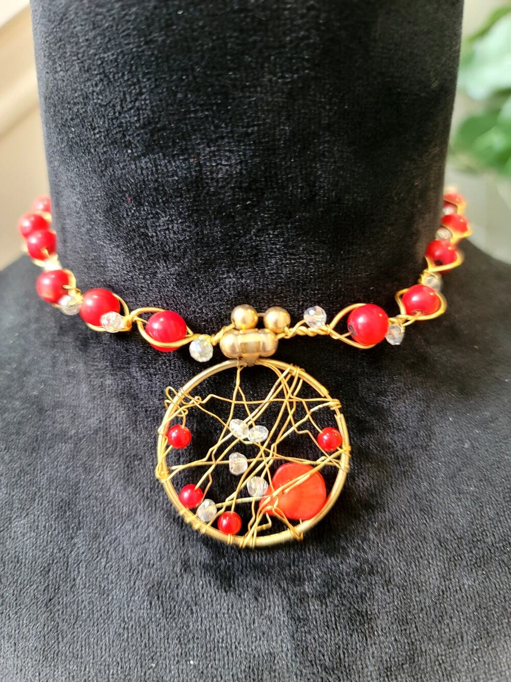 Red Beaded Gold Tone Dreamcatcher Pendant Statement Necklace Boho